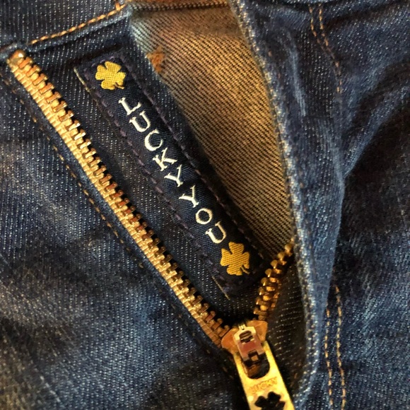 Vintage Lucky Brand Women’s Denim Jeans with Embroidered Pockets - Picture 8 of 8